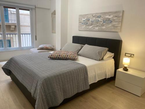 Delle Palme Rooms elegante monolocale in centro — 4-Star Luxury Hotel in Palermo, Italy