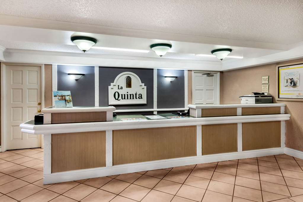 La Quinta Inn by Wyndham Albuquerque Northeast - photo 6