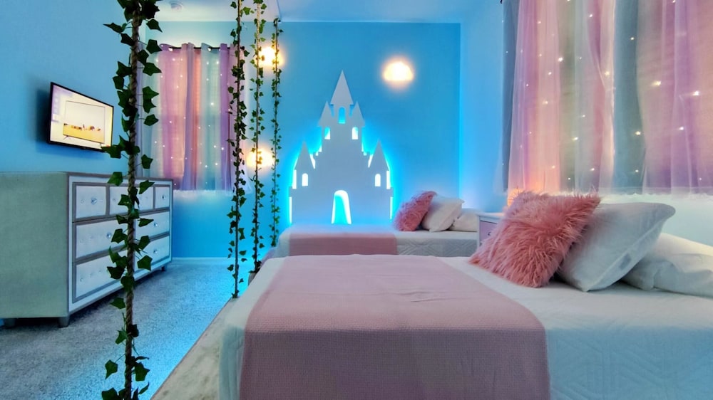 Family Oasis W pool & Spa Near Disney - featured photo