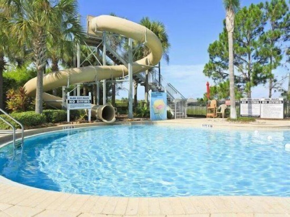 Stunning 6 Bedroom 4 Bath Pool Home in the Windsor Hills Resort - photo 28