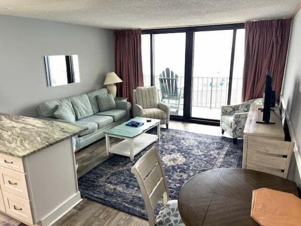 Royal Garden Resort 105 2 Bedroom Condo by RedAwning - photo 5