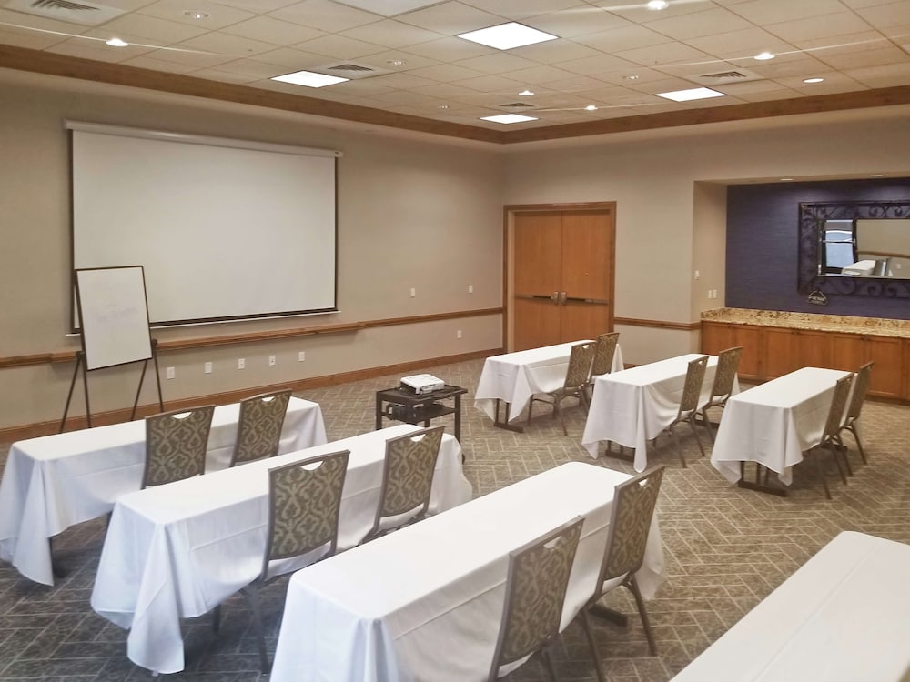 Hampton Inn & Suites Salt Lake City West Jordan - photo 43
