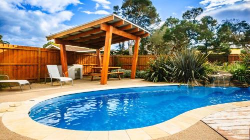 Island Oasis in Cowes, Australia