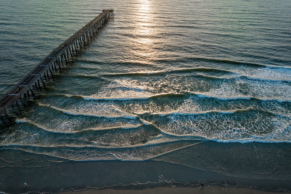 SpringHill Suites by Marriott Jacksonville Beach Oceanfront - photo 73