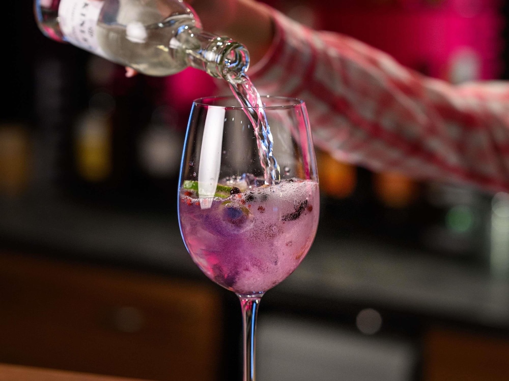 מזון ומשקאות