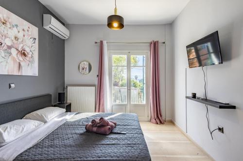 Ilios Place Corfu Near Old Town & Beaches — 4-Star Luxury Hotel in Kontokali, Greece