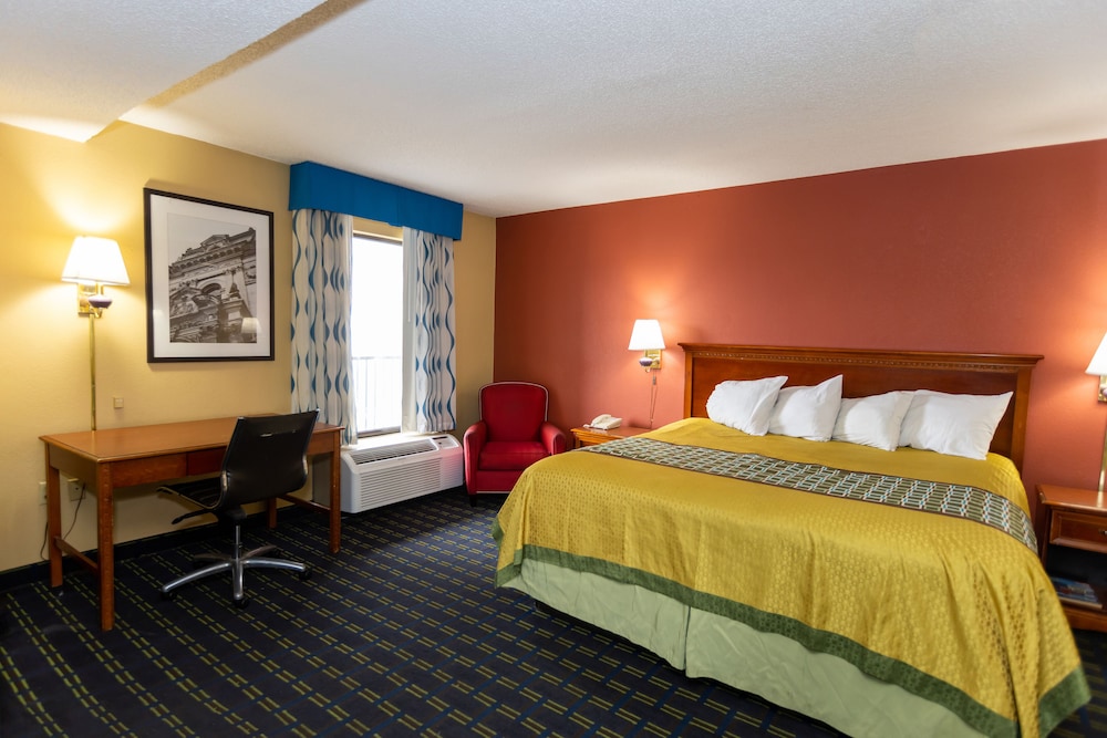 Shelby Inn - photo 5