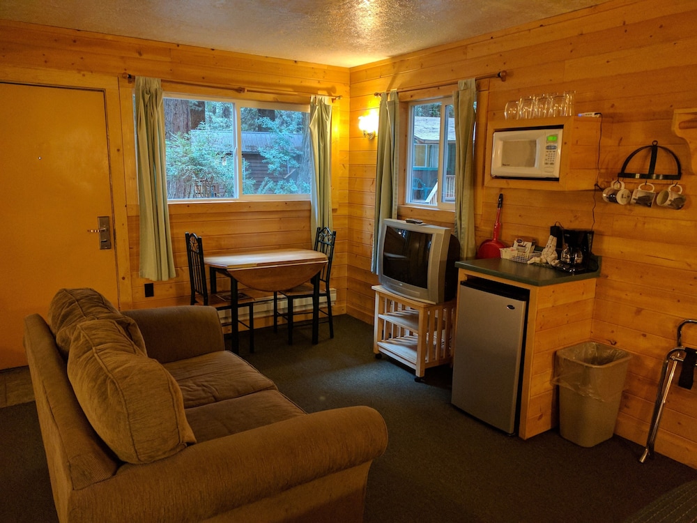 Emerald Forest Cabins - photo 65