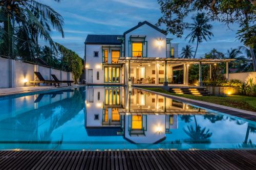 Astig Villa Negombo — 4-Star Luxury Hotel in Negombo, Sri Lanka
