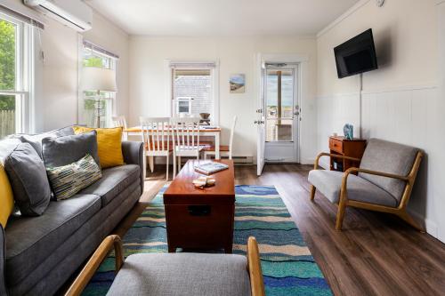 Truro Beach Cottages - photo 22