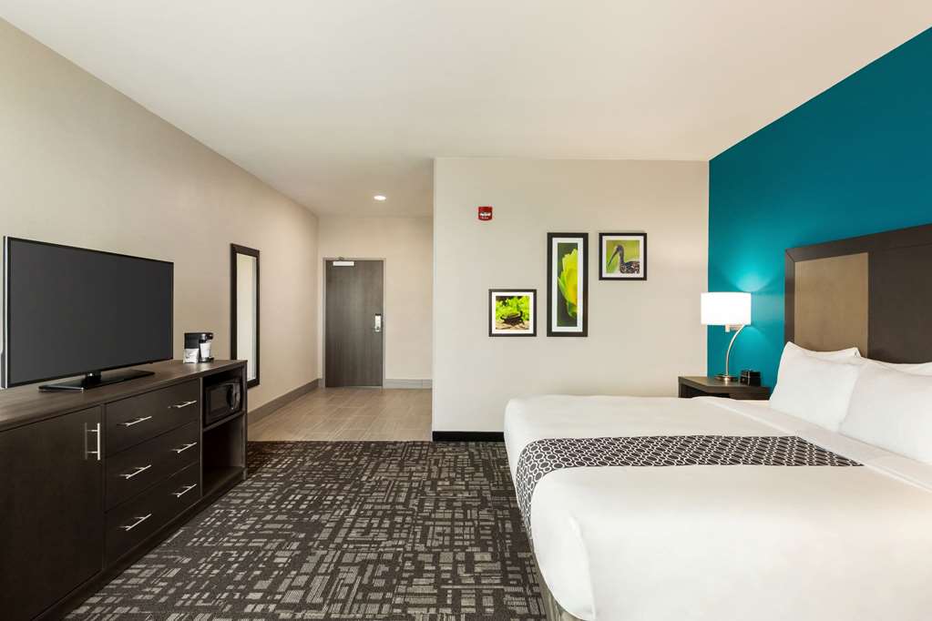 La Quinta by Wyndham Gainesville - photo 16