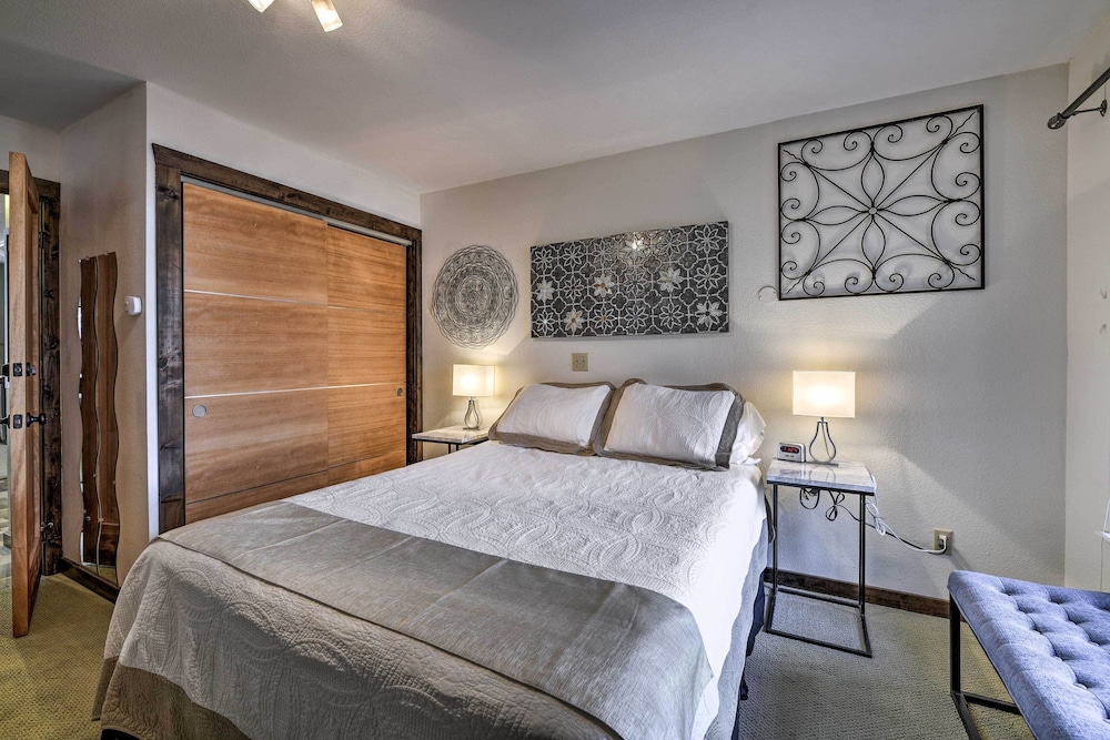 Telluride Condo in Town 1 2 Mi Walk to Gondola — 4-Star Luxury Hotel in Telluride, United States