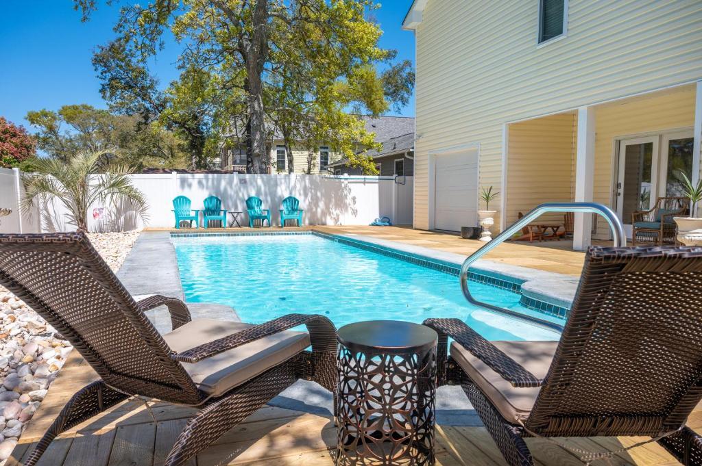 The Sassy Seahorse by Oak Island Accommodations - photo 19