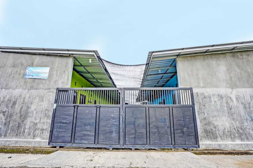 Hotel O Gang Songo Syariah HomestayNearWisata Osing in Banyuwangi, Indonesia