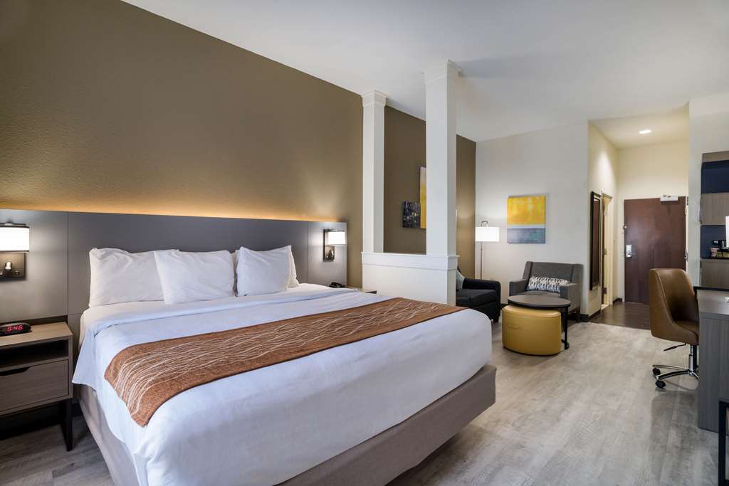 Comfort Inn & Suites Victoria North - photo 26