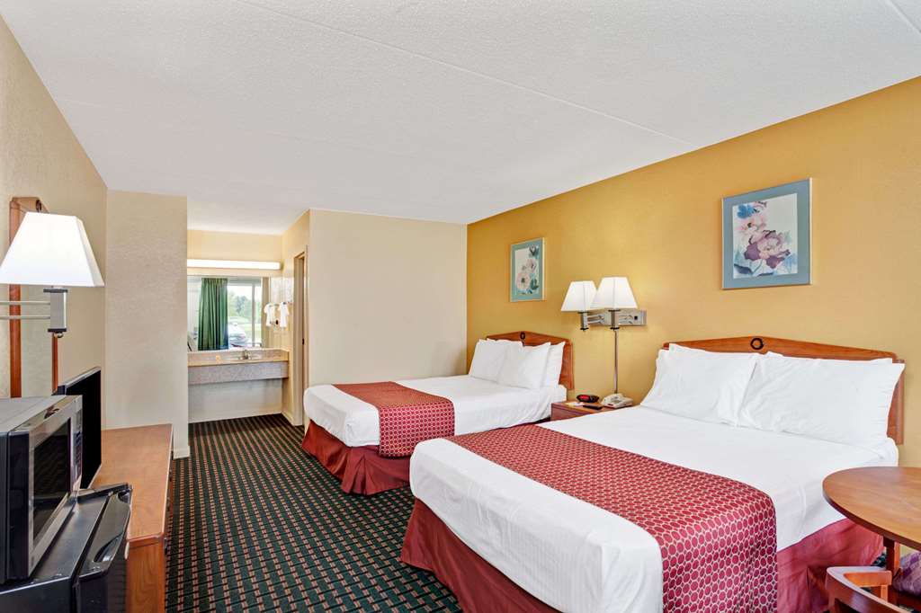 Days Inn by Wyndham Clarksville TN - photo 14