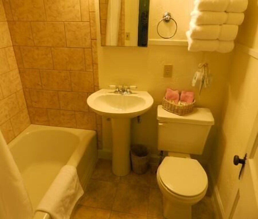 La Plaza Inn - photo 61