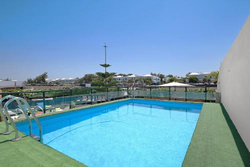 Villa La Bonilla — 4-Star Luxury Hotel in Playa Blanca, Spain