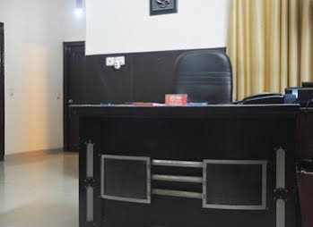 OYO Rooms Sikanderpur Metro