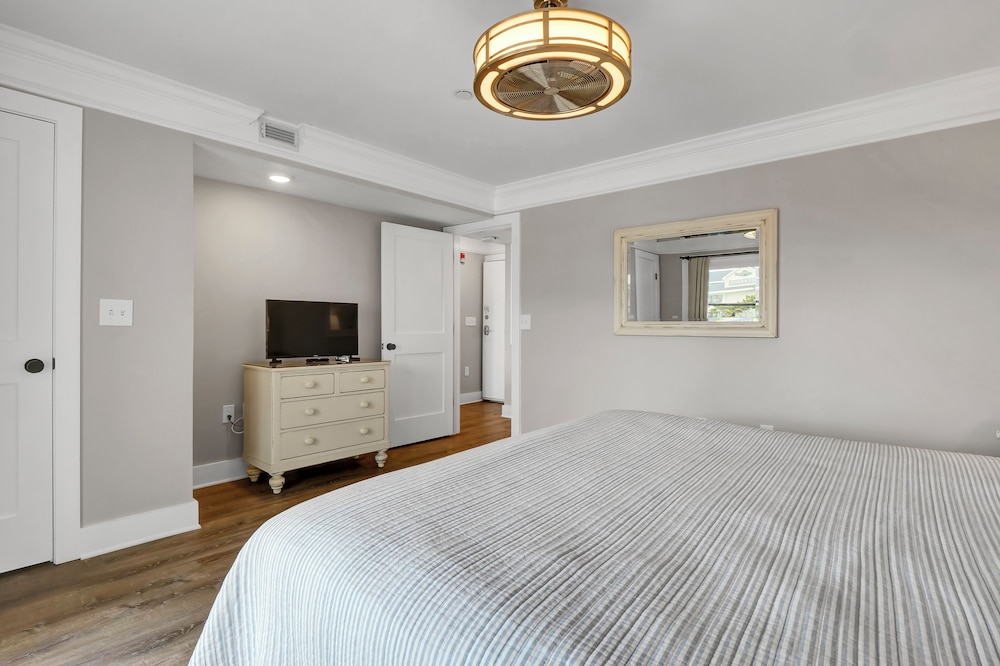 Sandpeddler Inn & Suites - photo 19