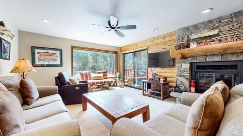 Summit #81 1 Bedroom Condo — 4-Star Luxury Hotel in Mammoth Lakes, United States