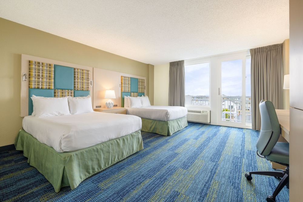Port O Call Hotel - photo 27