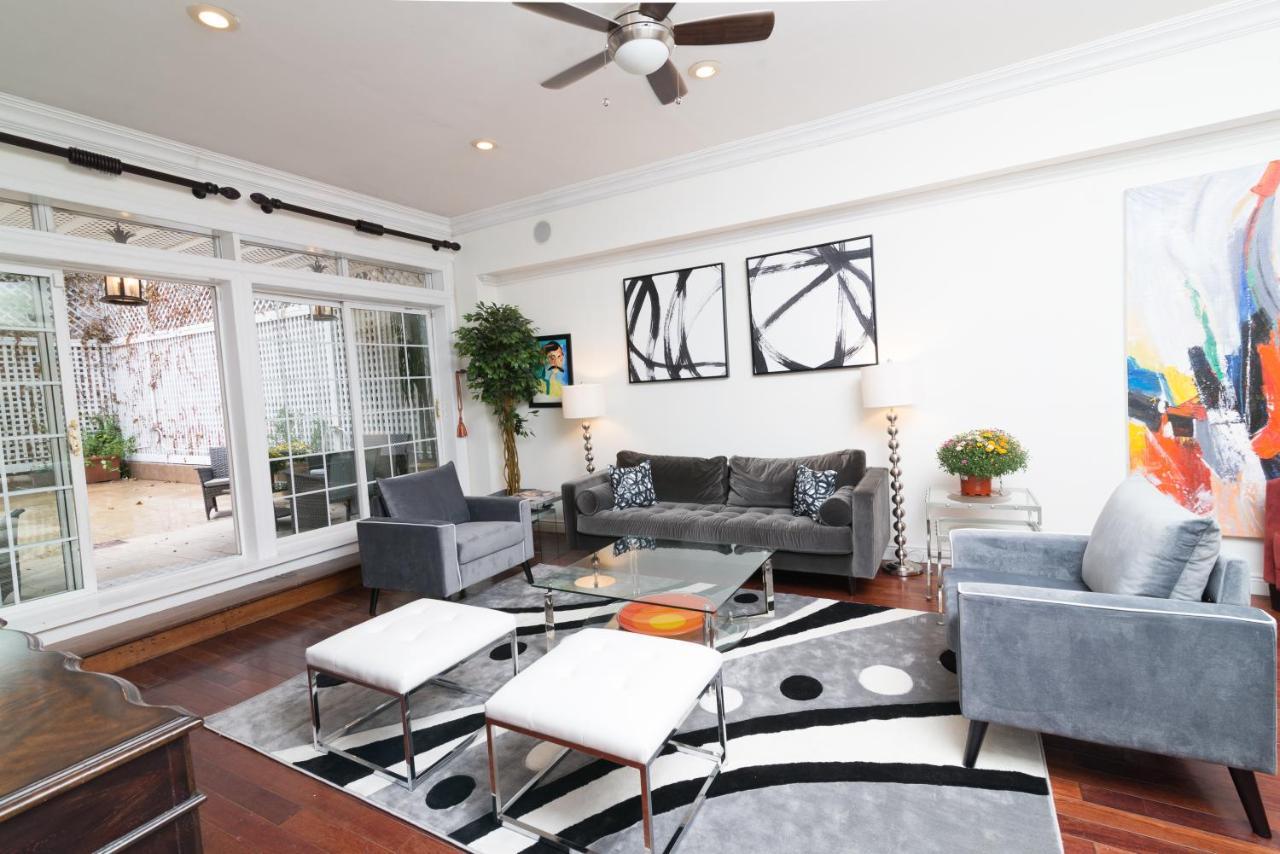 Townhouse 222 — 4-Star Luxury Hotel in New York City, United States
