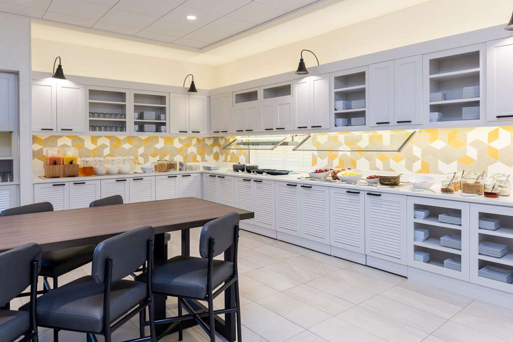 Hyatt Place Flint Grand Blanc - photo 12