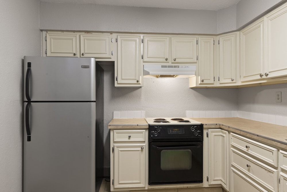 Ocean Crest Inn and Suites - photo 50