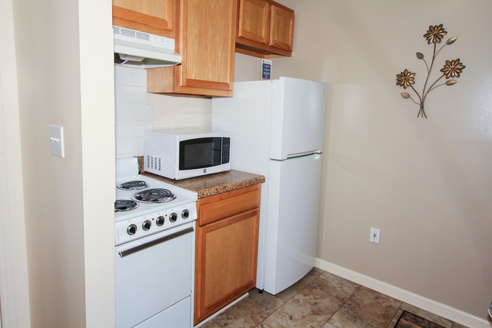 Affordable Corporate Suites of Overland Drive - photo 29