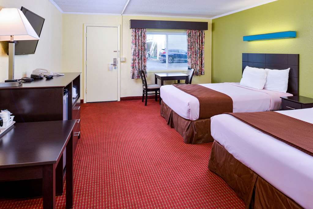 Rodeway Inn Orleans Cape Cod - photo 26
