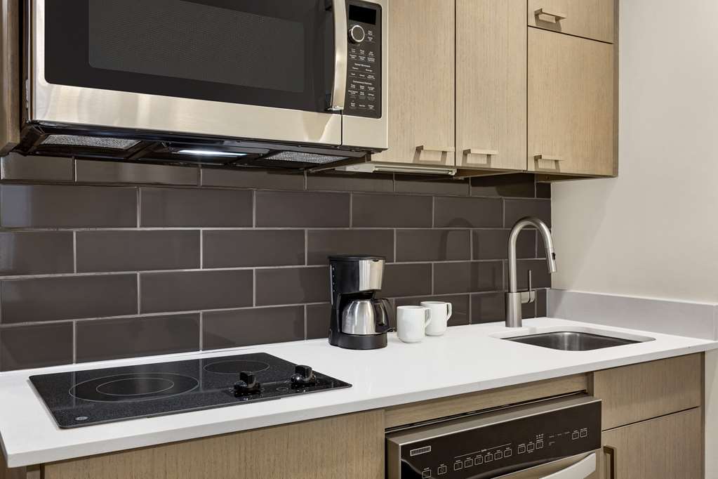 Hyatt House Bryan College Station - photo 26