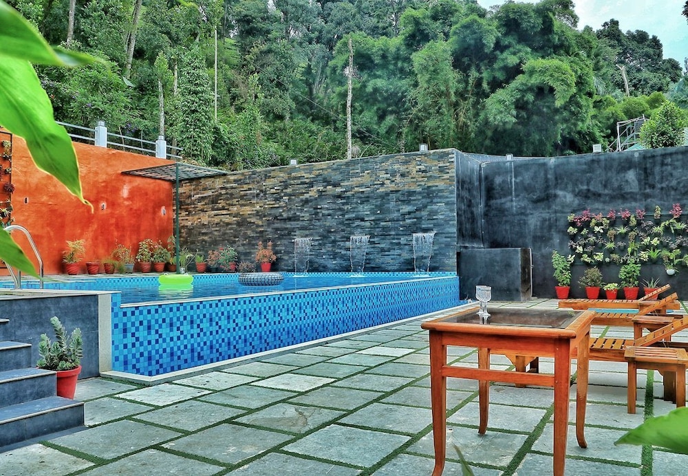 Tree Blanche Munnar - carbon neutral hotel in Munnar
