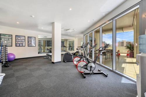 Luxury two beds harbour views apartment — 4-Star Luxury Hotel in Darwin, Australia