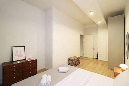Modern Central Apt Near Stamba By Wehost