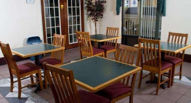 Country Hearth Inn Union City - photo 9