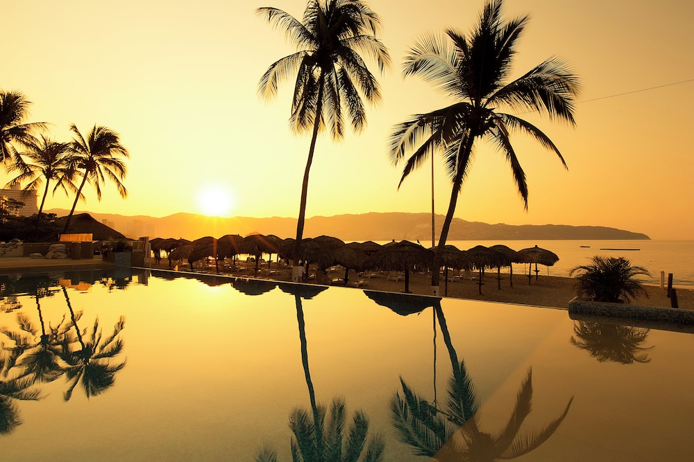 Infinity pool