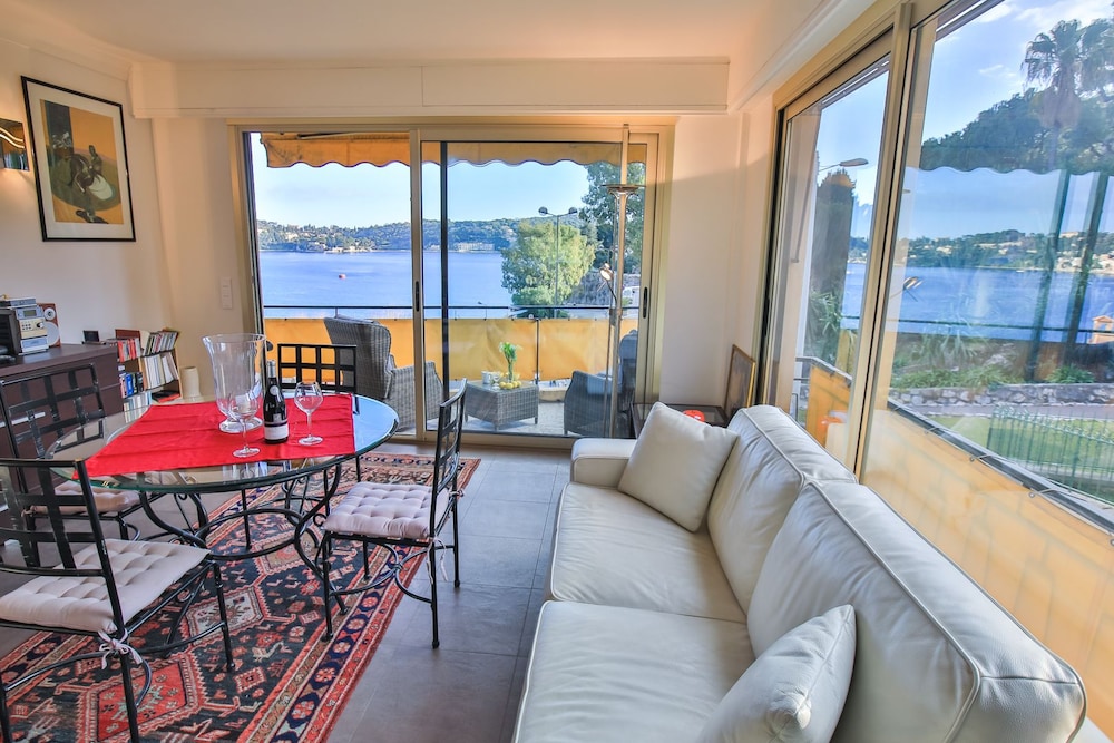 Dina Palace in Villefranche-Sur-Mer, France