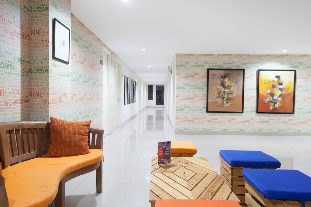 RedDoorz Plus @ Riverside Malang — Malang — photo 3
