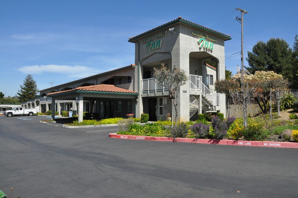 SureStay Hotel by Best Western Castro Valley - photo 32