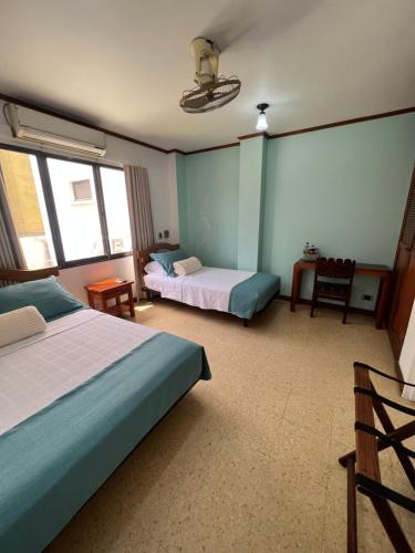 Hotel Acapulco Caucasia