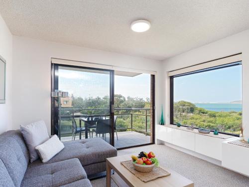 Intrepid 10 water views over Shoal Bay Beach — 4-Star Luxury Hotel in Hawks Nest, Australia