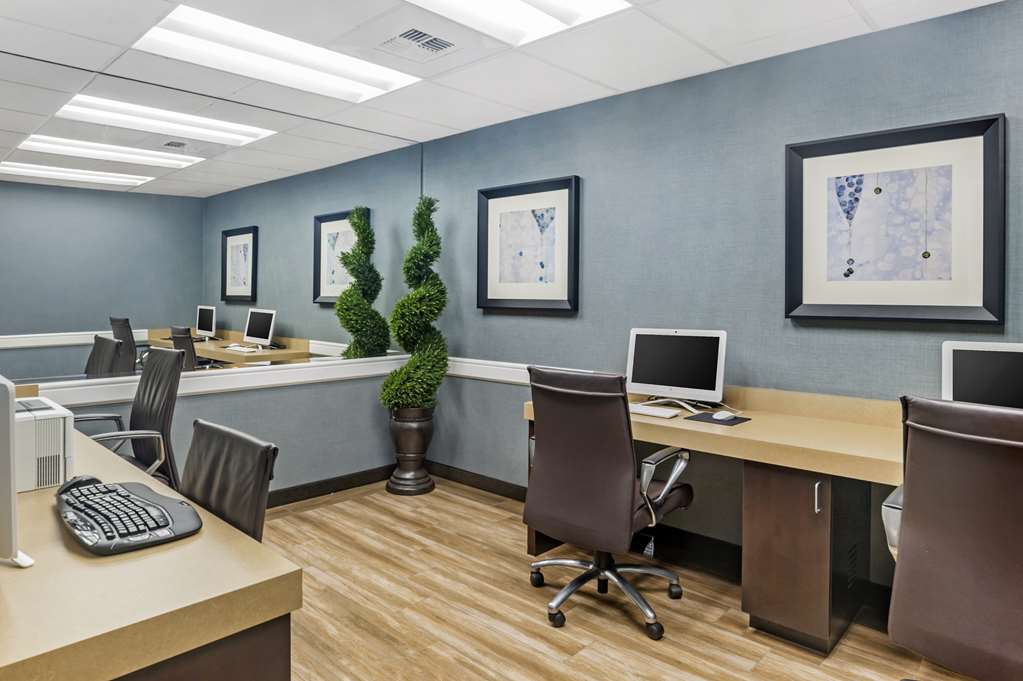 Best Western Plus Marina Gateway Hotel - photo 62