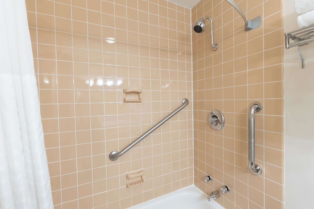 Fireside Inn & Suites Waterville - photo 36