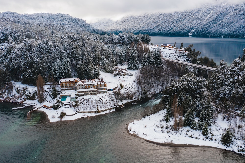 Correntoso Lake & River Hotel — Villa La Angostura — photo 2