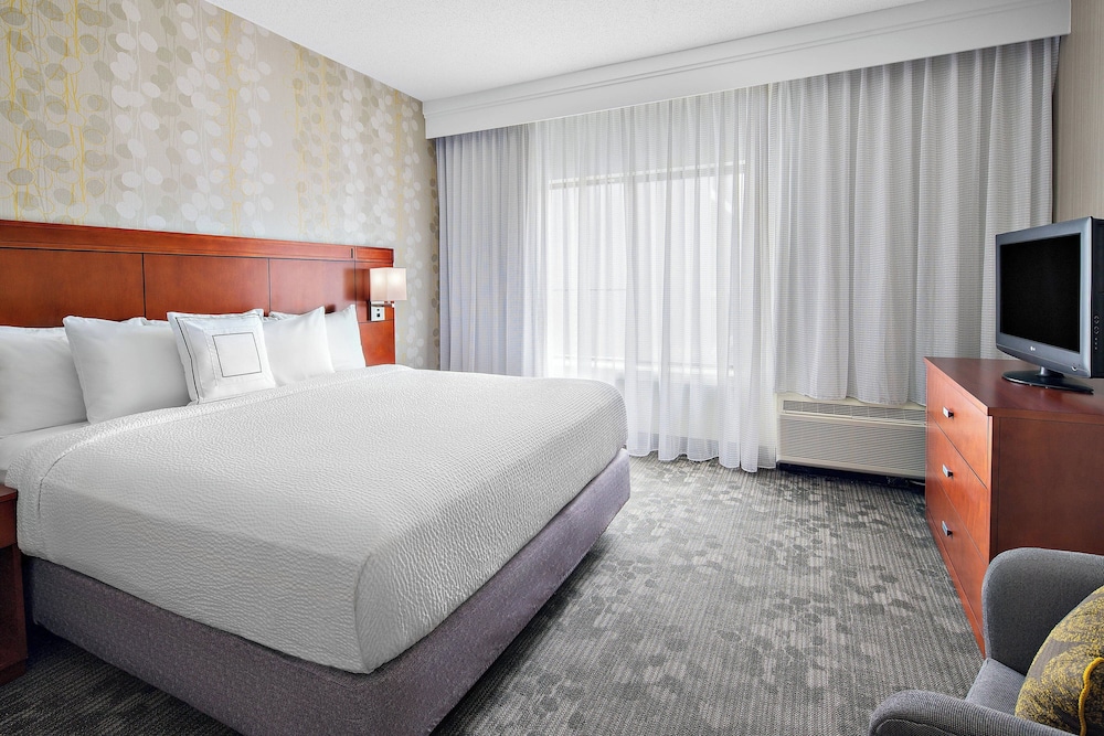Courtyard by Marriott Pittsburgh Airport — Coraopolis — photo 3
