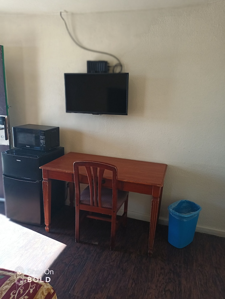 Border Motel - photo 3