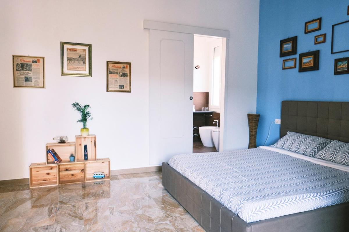 Fabula Rooms 3 Suites with Private Bathroom — 4-Star Luxury Hotel in Bologna, Italy
