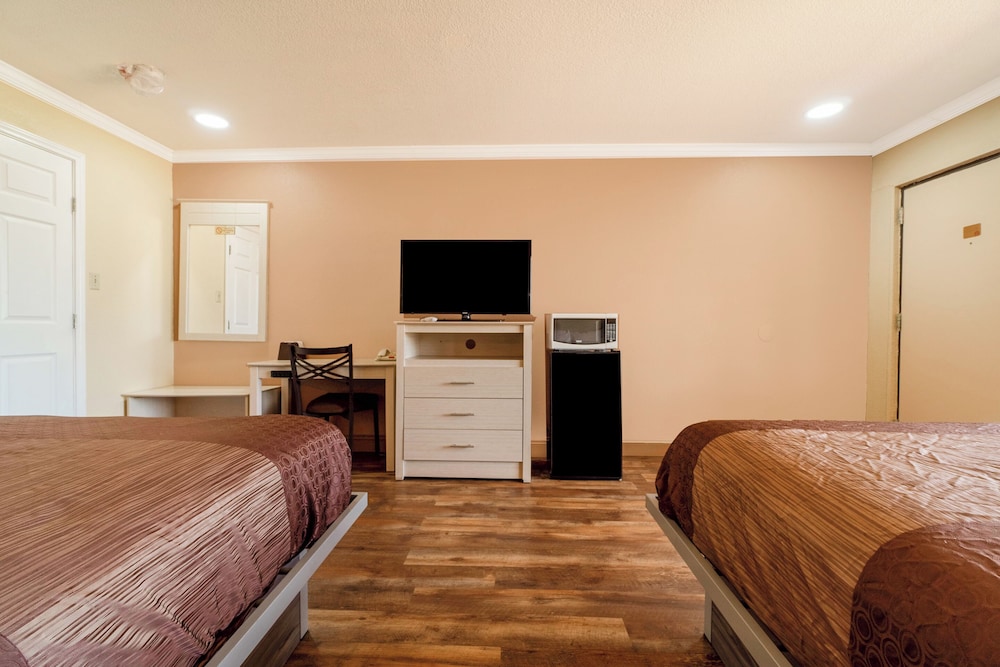 River Valley Motor Inn La Grange Texas - photo 26