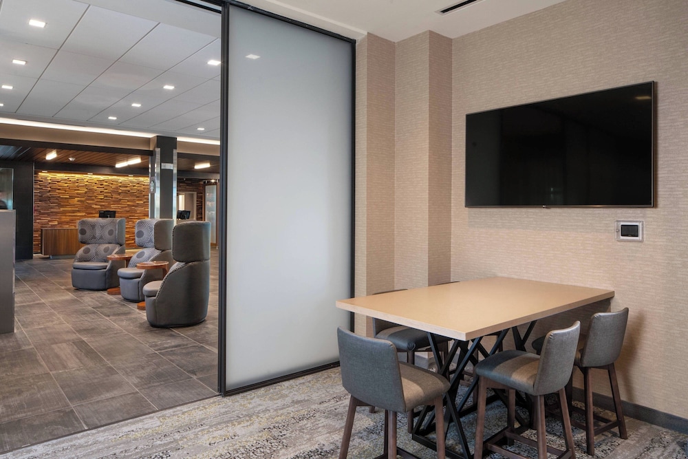 Courtyard by Marriott Lafayette South - photo 30